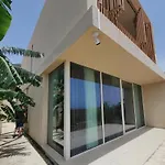 Green Coast Villa136 Palase